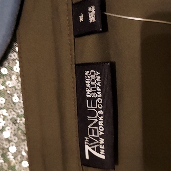 Blouse - Picture 3 of 5